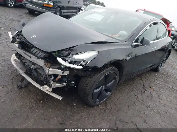 5YJ3E1EB3KF385024 2019 TESLA MODEL 3 - Image 2