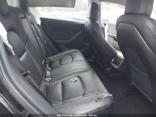 5YJ3E1EB3KF385024 2019 TESLA MODEL 3 - Image 8