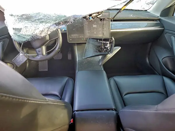 5YJ3E1EB3KF385119 2019 TESLA MODEL 3 - Image 8