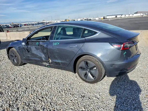 5YJ3E1EB3KF386092 2019 TESLA MODEL 3 - Image 2