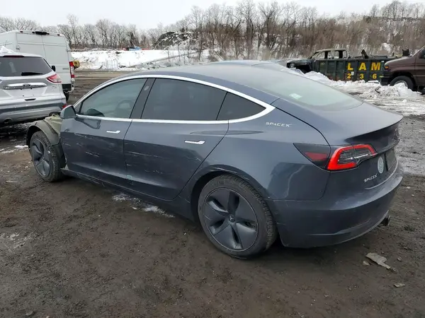 5YJ3E1EB3KF386495 2019 TESLA MODEL 3 - Image 2