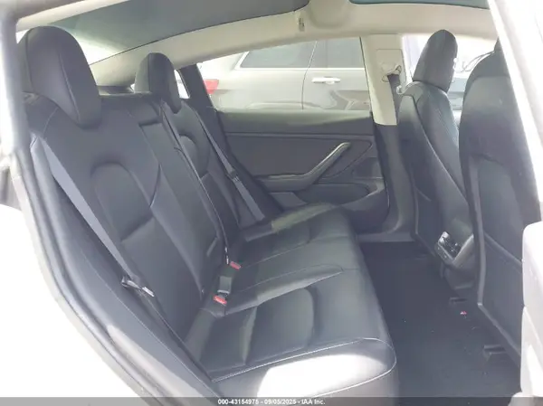 5YJ3E1EB3KF387050 2019 TESLA MODEL 3 - Image 8