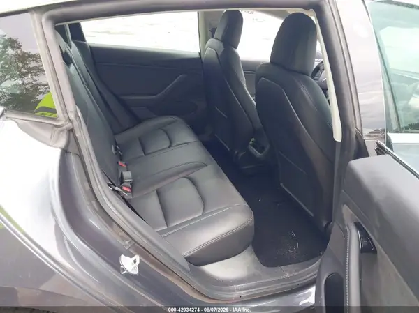 5YJ3E1EB3KF389199 2019 TESLA MODEL 3 - Image 8