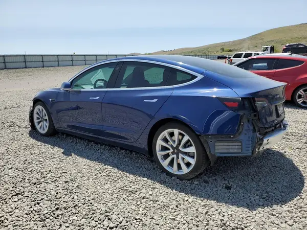 5YJ3E1EB3KF390014 2019 TESLA MODEL 3 - Image 2