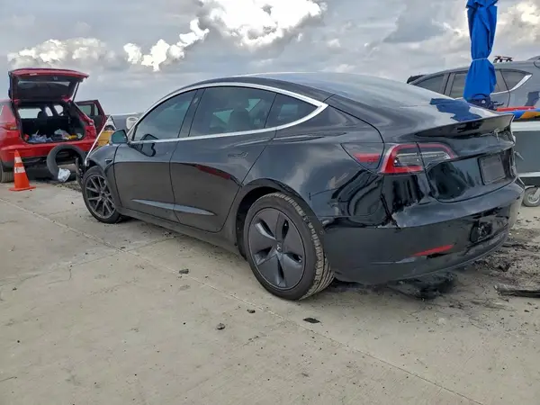 5YJ3E1EB3KF390675 2019 TESLA MODEL 3 - Image 2