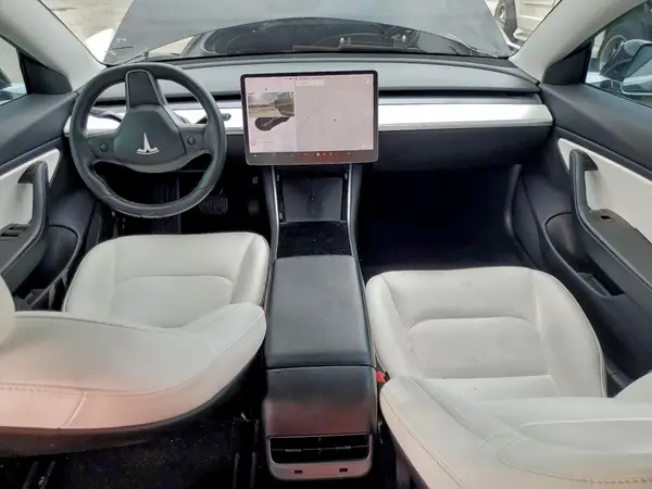5YJ3E1EB3KF390675 2019 TESLA MODEL 3 - Image 8