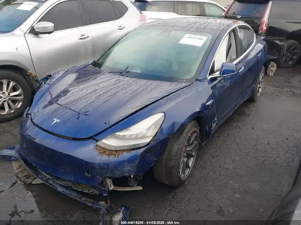 5YJ3E1EB3KF390997 2019 TESLA MODEL 3 - Image 2