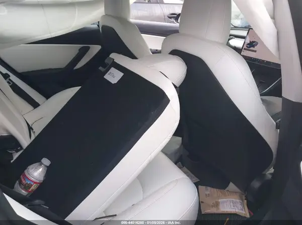 5YJ3E1EB3KF390997 2019 TESLA MODEL 3 - Image 8