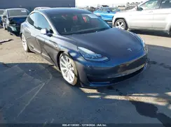 5YJ3E1EB3KF406552 2019 TESLA MODEL 3