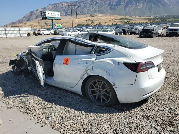 5YJ3E1EB3KF418362 2019 TESLA MODEL 3 - Image 2