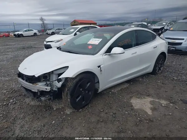 5YJ3E1EB3KF429488 2019 TESLA MODEL 3 - Image 2