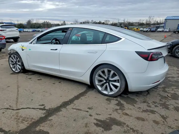 5YJ3E1EB3KF434030 2019 TESLA MODEL 3 - Image 2