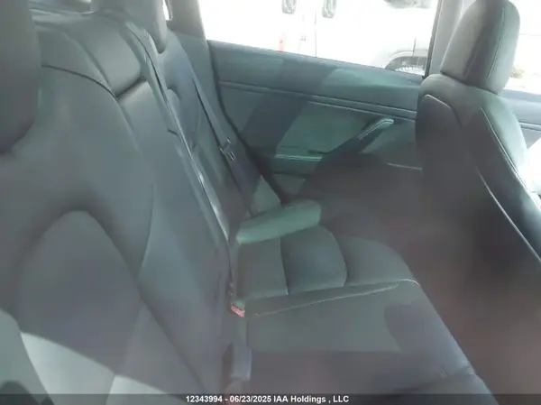 5YJ3E1EB3KF437543 2019 TESLA MODEL 3 - Image 8
