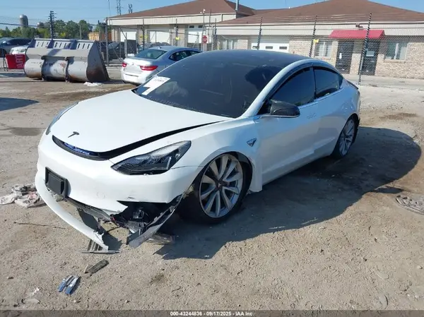 5YJ3E1EB3KF437686 2019 TESLA MODEL 3 - Image 2