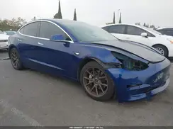 5YJ3E1EB3KF442189 2019 TESLA MODEL 3