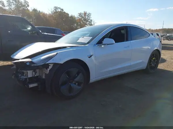 5YJ3E1EB3KF442340 2019 TESLA MODEL 3 - Image 2