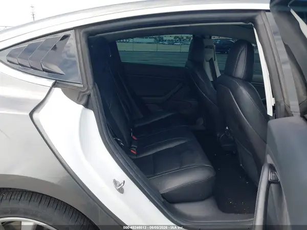 5YJ3E1EB3KF448249 2019 TESLA MODEL 3 - Image 8