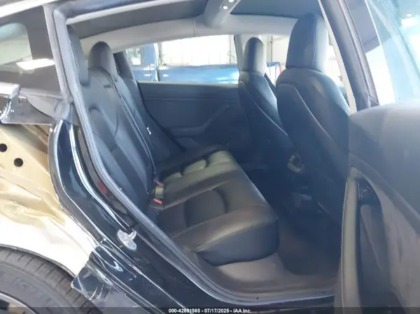 5YJ3E1EB3KF451569 2019 TESLA MODEL 3 - Image 8