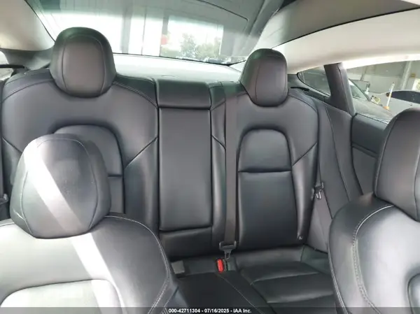 5YJ3E1EB3KF451765 2019 TESLA MODEL 3 - Image 8