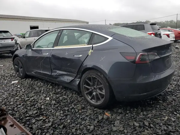 5YJ3E1EB3KF452267 2019 TESLA MODEL 3 - Image 2