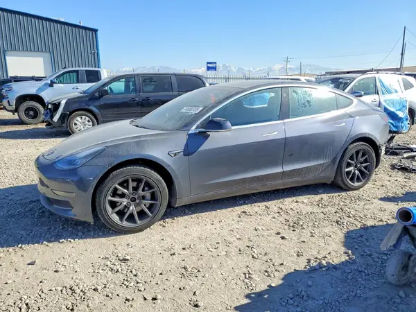 5YJ3E1EB3KF452303 2019 TESLA MODEL 3 - Image 1