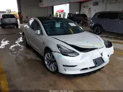 5YJ3E1EB3KF453497 2019 TESLA MODEL 3