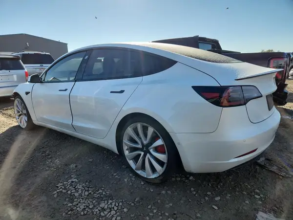 5YJ3E1EB3KF487116 2019 TESLA MODEL 3 - Image 2