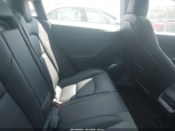 5YJ3E1EB3KF493417 2019 TESLA MODEL 3 - Image 8