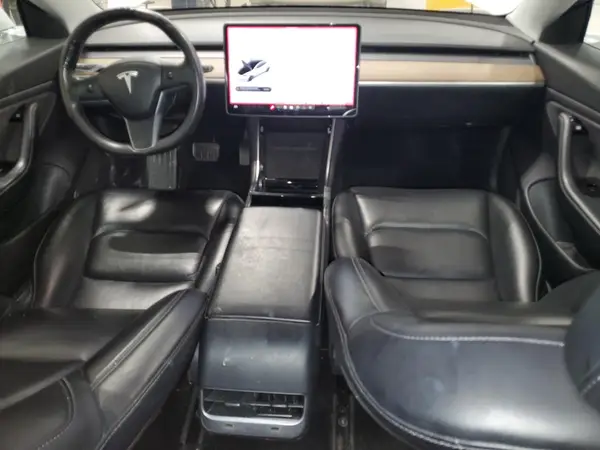 5YJ3E1EB3KF493904 2019 TESLA MODEL 3 - Image 8