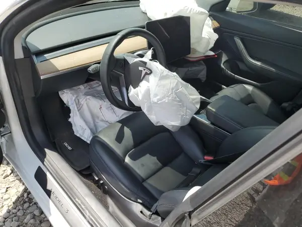 5YJ3E1EB3KF494275 2019 TESLA MODEL 3 - Image 8