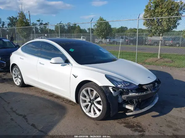 5YJ3E1EB3KF494325 2019 TESLA MODEL 3 - Image 1