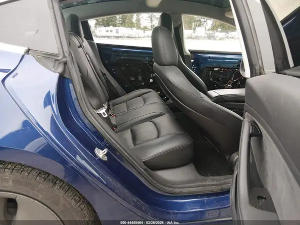5YJ3E1EB3KF497564 2019 TESLA MODEL 3 - Image 8