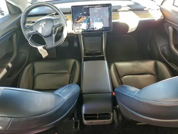 5YJ3E1EB3KF510247 2019 TESLA MODEL 3 - Image 8