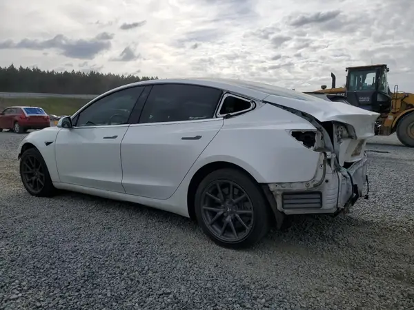 5YJ3E1EB3KF510720 2019 TESLA MODEL 3 - Image 2