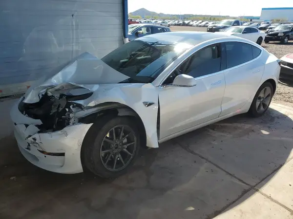 5YJ3E1EB3KF513035 2019 TESLA MODEL 3 - Image 1