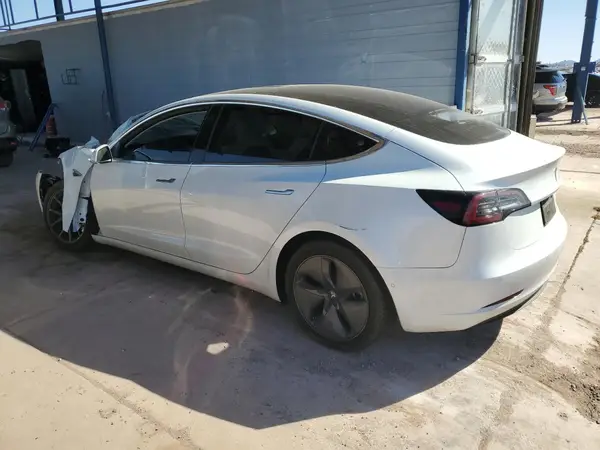 5YJ3E1EB3KF513035 2019 TESLA MODEL 3 - Image 2