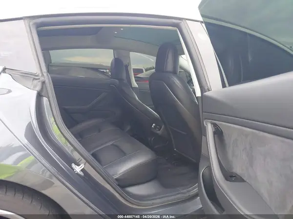 5YJ3E1EB3KF530496 2019 TESLA MODEL 3 - Image 8