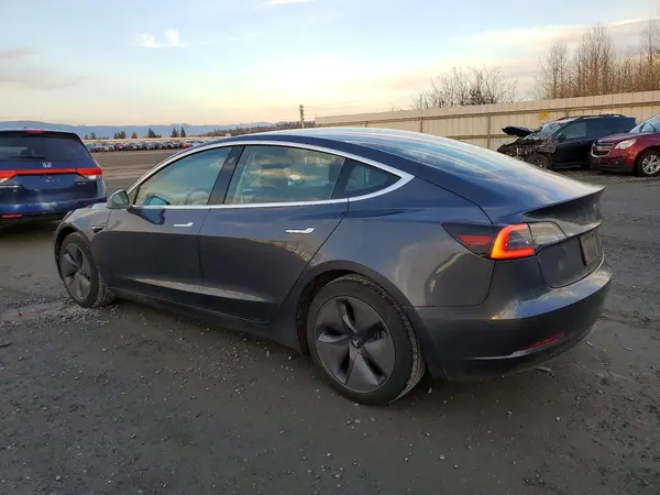 5YJ3E1EB3KF533348 2019 TESLA MODEL 3 - Image 2