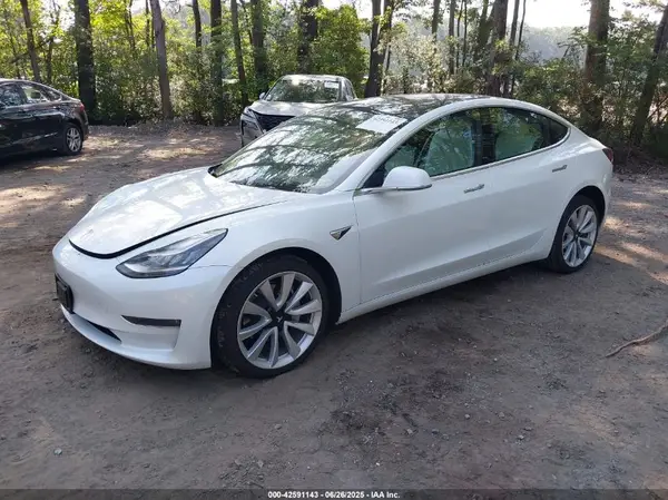 5YJ3E1EB3LF513585 2020 TESLA MODEL 3 - Image 2