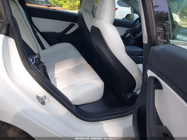 5YJ3E1EB3LF513585 2020 TESLA MODEL 3 - Image 8