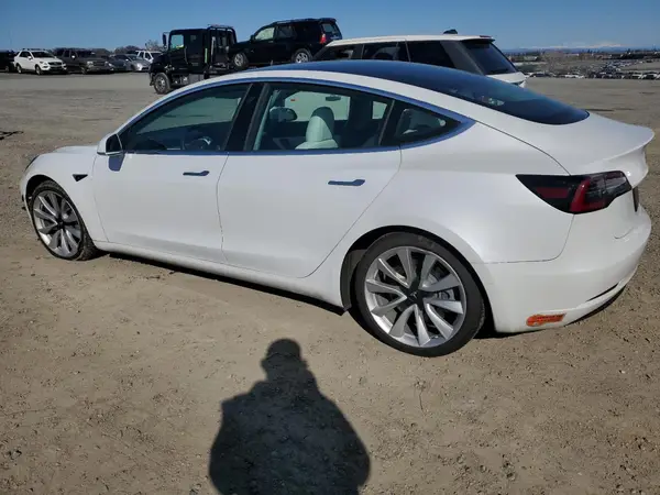 5YJ3E1EB3LF513747 2020 TESLA MODEL 3 - Image 2