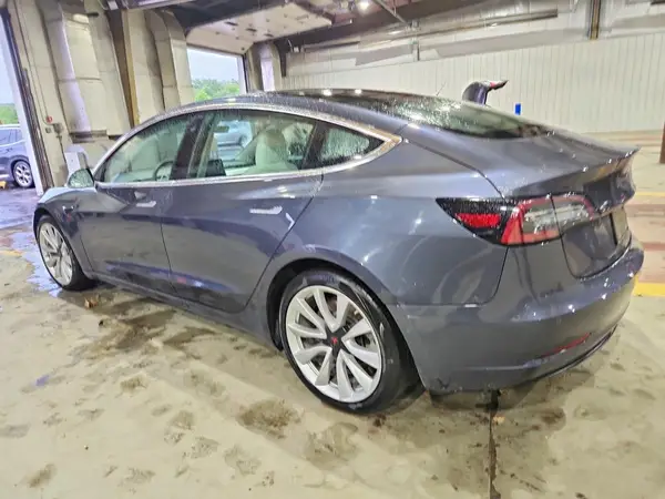 5YJ3E1EB3LF522237 2020 TESLA MODEL 3 - Image 2