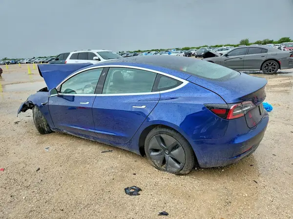 5YJ3E1EB3LF617185 2020 TESLA MODEL 3 - Image 2