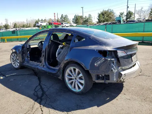 5YJ3E1EB3LF619941 2020 TESLA MODEL 3 - Image 2