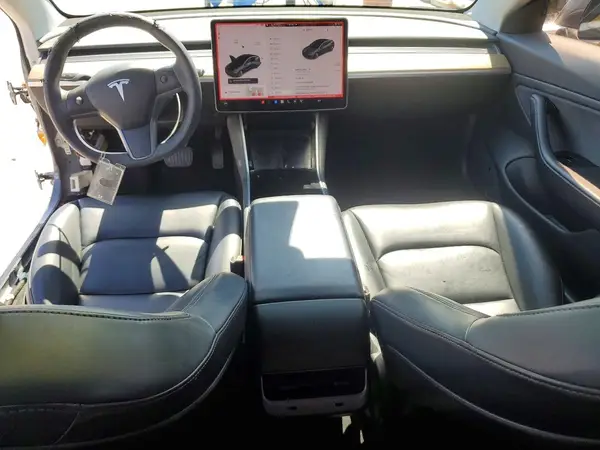 5YJ3E1EB3LF620085 2020 TESLA MODEL 3 - Image 8