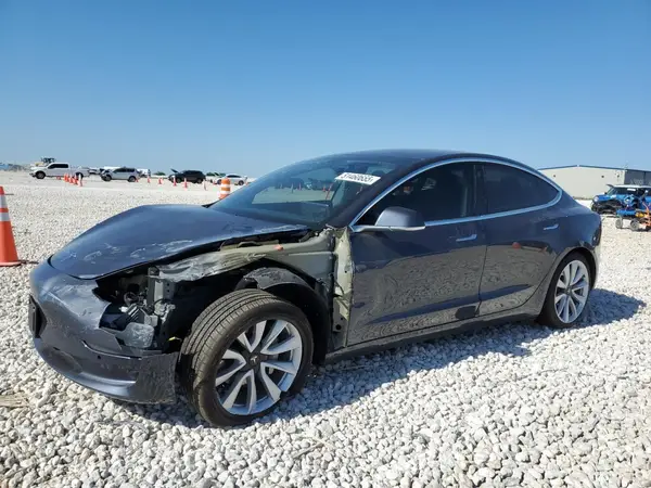 5YJ3E1EB3LF620135 2020 TESLA MODEL 3 - Image 1