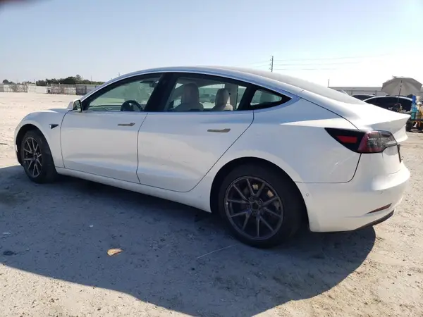 5YJ3E1EB3LF622063 2020 TESLA MODEL 3 - Image 2