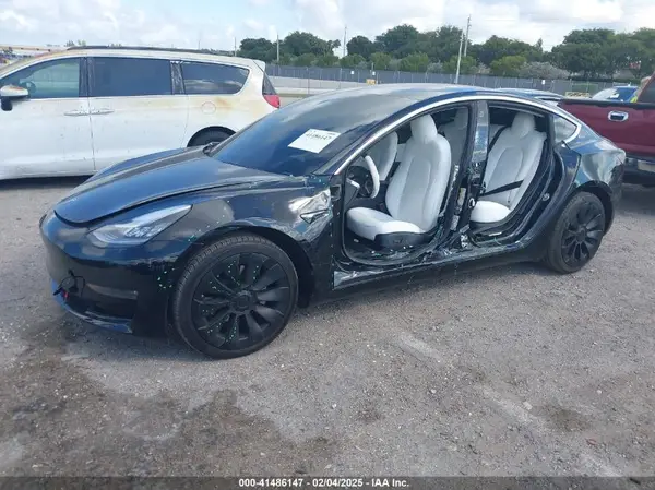 5YJ3E1EB3LF622323 2020 TESLA MODEL 3 - Image 2
