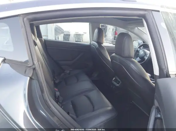 5YJ3E1EB3LF635301 2020 TESLA MODEL 3 - Image 8