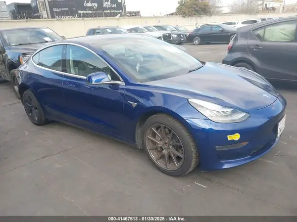 5YJ3E1EB3LF636108 2020 TESLA MODEL 3 - Image 1